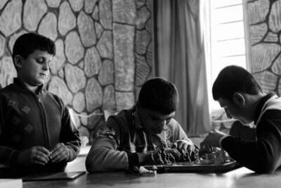 Jogos de Tabuleiro Educativos: Benefícios, Exemplos e Como Usar